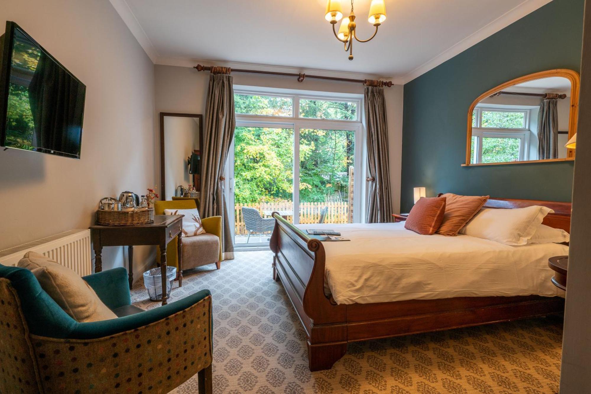 The Dundas Arms Kintbury Екстер'єр фото