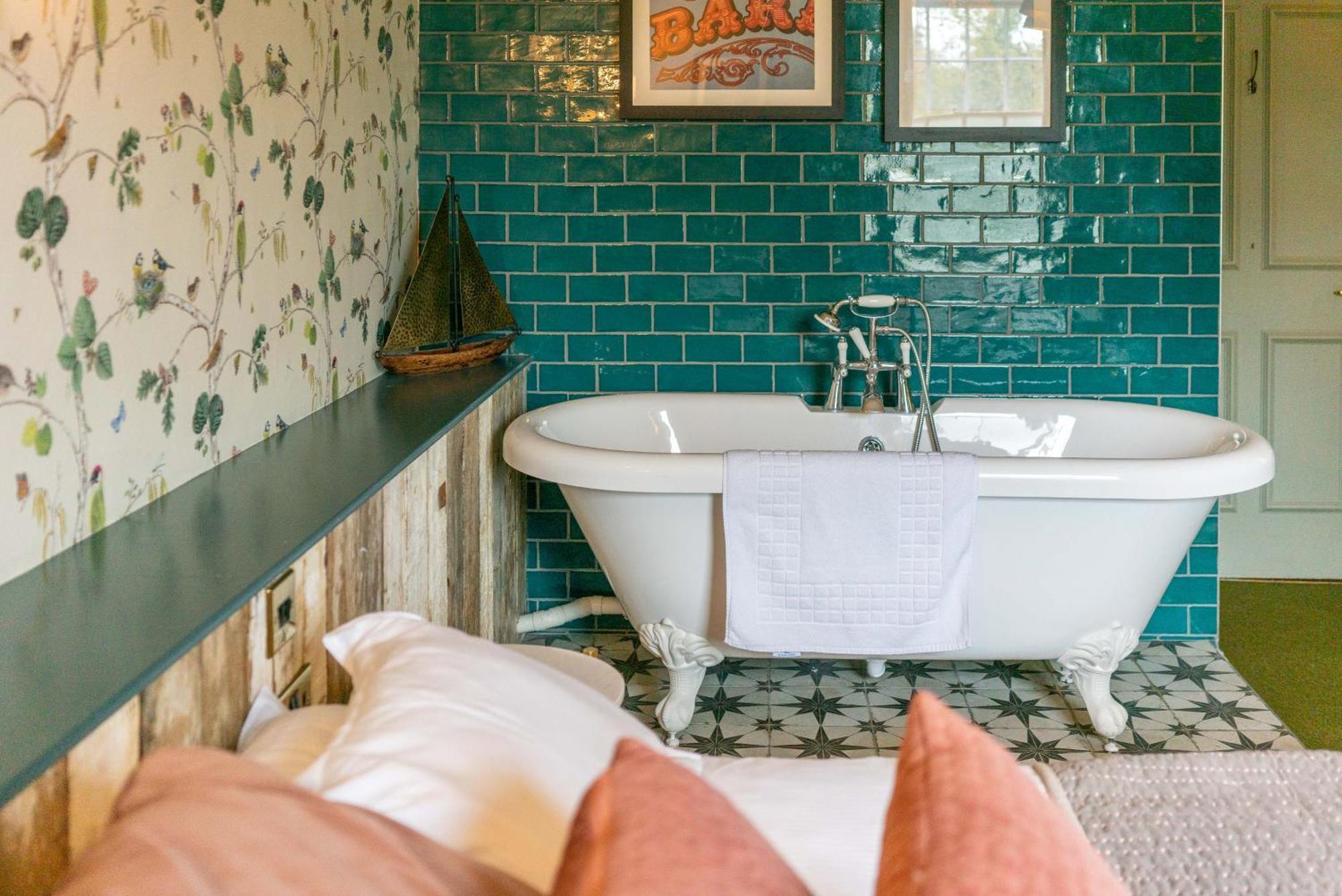 The Dundas Arms Kintbury Екстер'єр фото