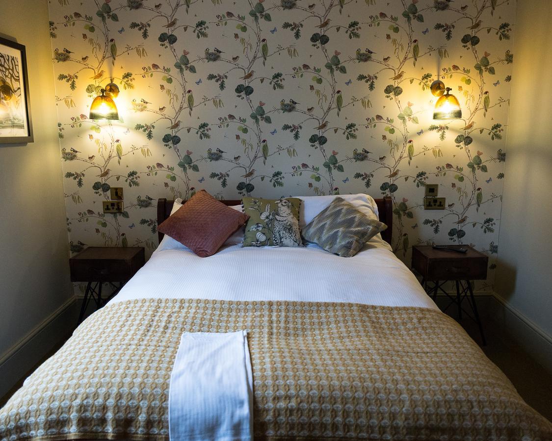 The Dundas Arms Kintbury Екстер'єр фото