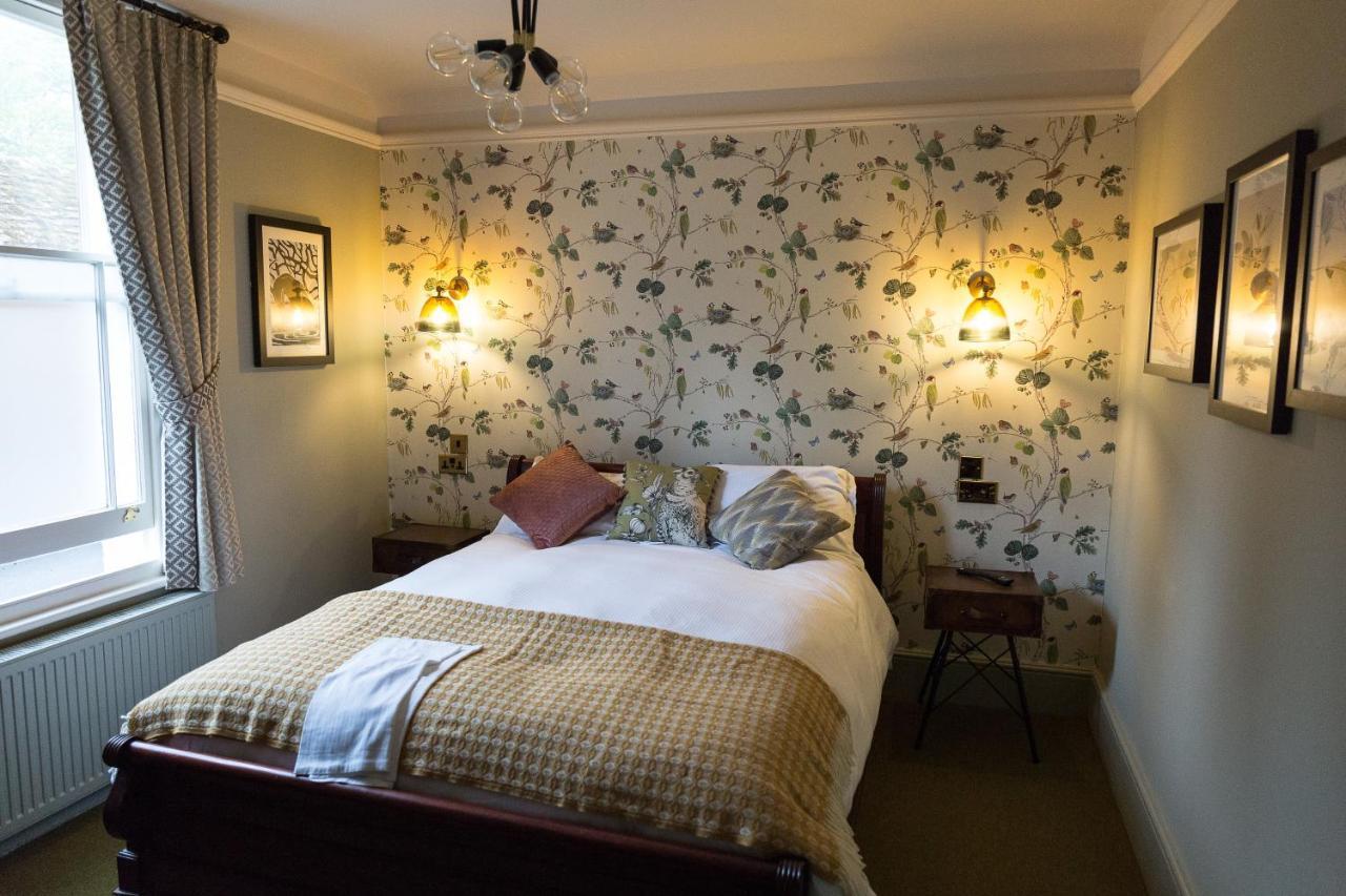 The Dundas Arms Kintbury Екстер'єр фото